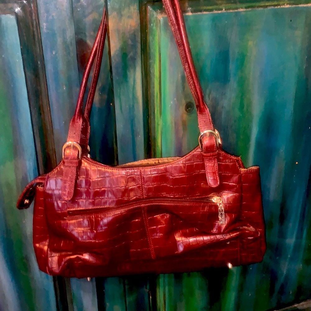 MAXX NEW YORK Leather Purse